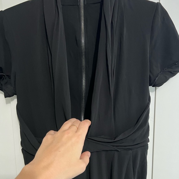 Elie Tahari jumpsuit, black, size 4 - Picture 12 of 16